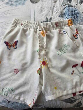 Mens shorts size large beach theme